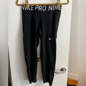 Nike Pro Cropped Leggings